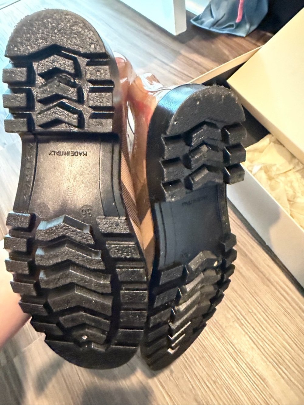 NWB Authentic Burberry Nova Check Plaid Rain Boots Size 6 (36) - Picture 5 of 7